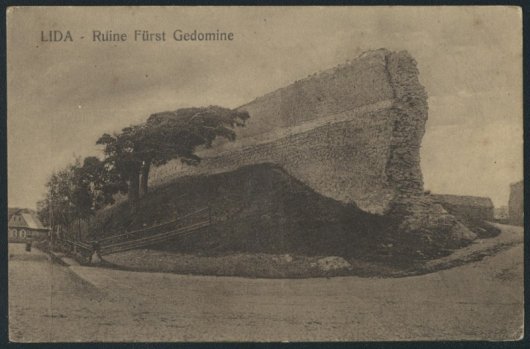 Лидский замок на старых фотографиях