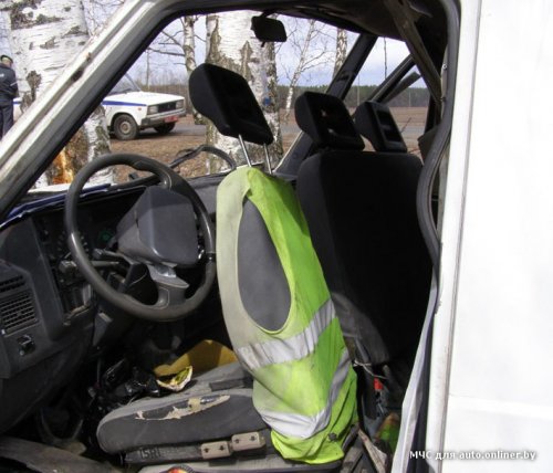 В Дрибинском районе Iveco врезался в дерево