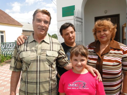 Народный артист Республики Коми Анатолий Измалков: «Настоящий артист, как та Адель из «Летучей мыши», готов играть за самое маленькое жалование самые большие роли…»