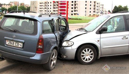 Подробности аварии возле "Сафари" (фото)