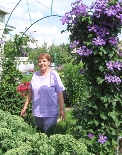 СЯДЗІБА ТУМІЛОВІЧАЎ