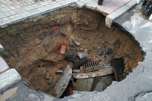 В Витебске перед концертом Леонтьева разразился ураган, и разверзлась земля