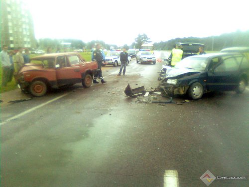 ДТП на объездной: "Жигули" столкнулись лоб ...