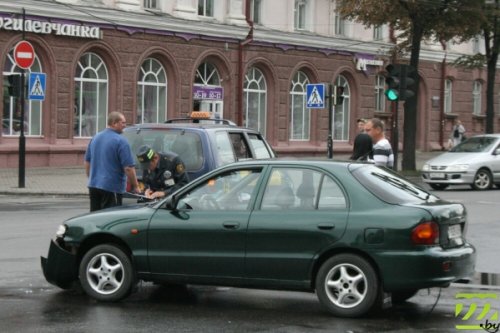 Движение транспорта в центре снова было парализовано