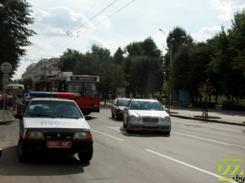 Движение троллейбусов было парализовано из-за Мерседеса SLK 200