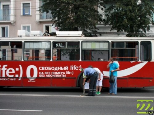 Движение троллейбусов было парализовано из-за Мерседеса SLK 200