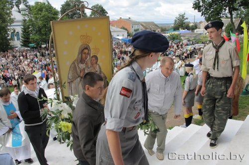 У Браславе адбыліся ўрачыстасці ў гонар Маці Божай Валадаркі азёраў