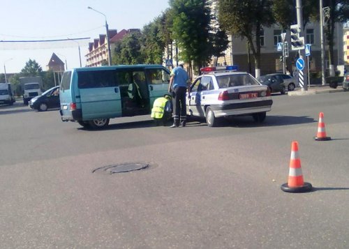 В Лиде произошла авария с участием автомобиля ГАИ ...