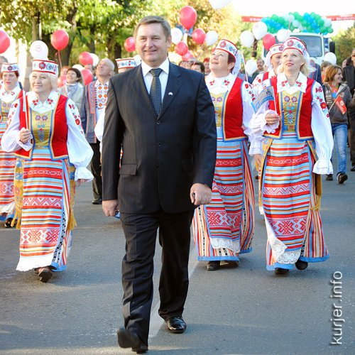 День города-2011. Шествие