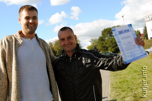 Метнул мобильник дальше всех – выиграл новый