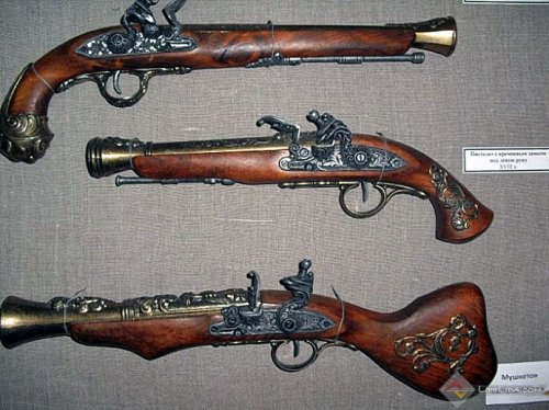 Выставка оружия (фото)