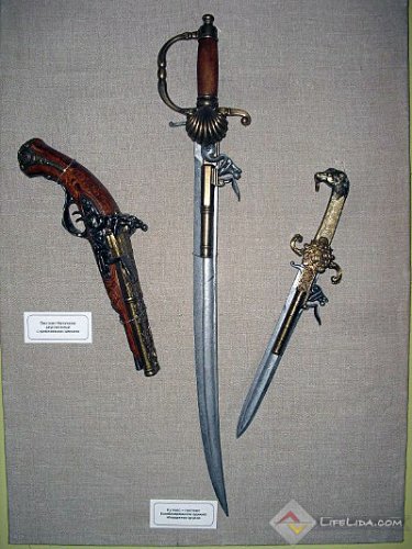 Выставка оружия (фото)