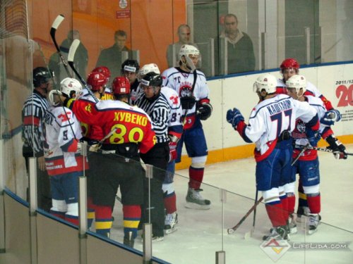 ХК "Лида" - "Металлург" (Жлобин) 1:5 ...