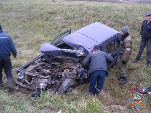 В Лиозненском районе молоковоз протаранил легковушку