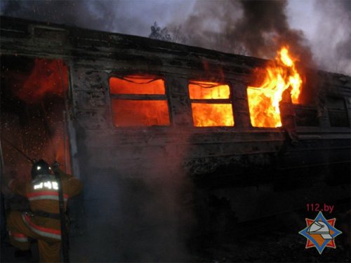 В пути сгорел один из вагонов дизель-поезда Житковичи — Калинковичи (фото)