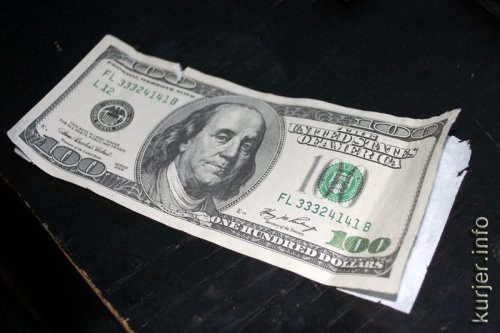 В Слуцке изъяли фальшивые доллары и евро