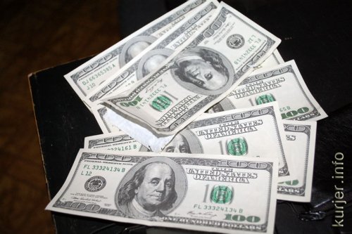 В Слуцке изъяли фальшивые доллары и евро