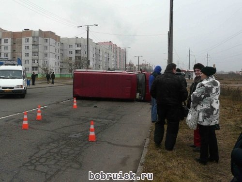 26 ноября в Бобруйске перевернулась маршрутка. Жертв нет