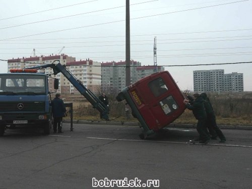 26 ноября в Бобруйске перевернулась маршрутка. Жертв нет