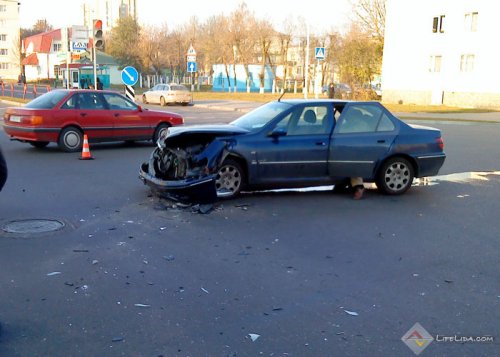 Авария на перекрестке победы Победы и улицы ...