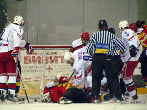 ХК "Лида" - "Юность" 2:0 (фото+видео)