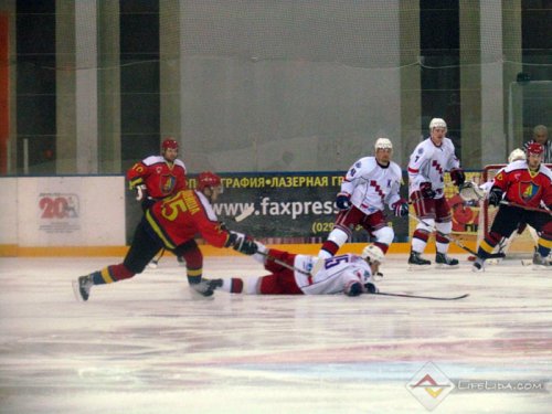 ХК "Лида" - "Юность" 2:0 (фото+видео)