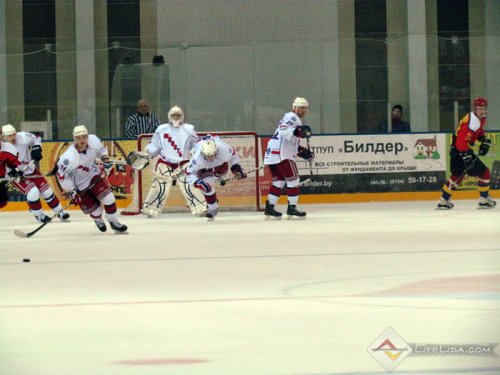 ХК "Лида" - "Юность" 2:0 (фото+видео)