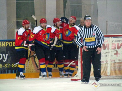 ХК "Лида" - "Юность" 2:0 (фото+видео)