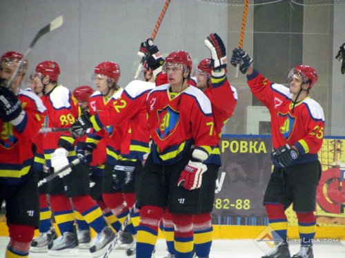 ХК "Лида" - "Юность" 2:0 (фото+видео)