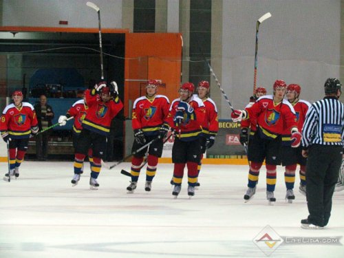 ХК "Лида" - "Юность" 2:0 (фото+видео)