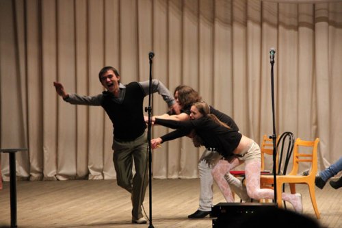 Медколледж играет в КВН (ВИДЕО)