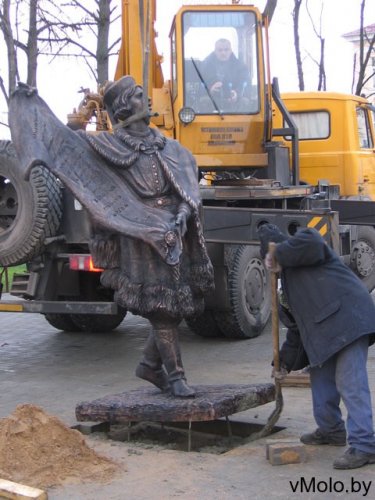 На старом месте установили скульптуру «Глашатай»