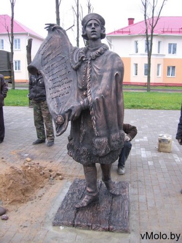 На старом месте установили скульптуру «Глашатай»