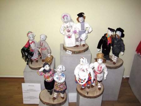 Майстры рэгіёна узнавілі адзенне нашых продкау