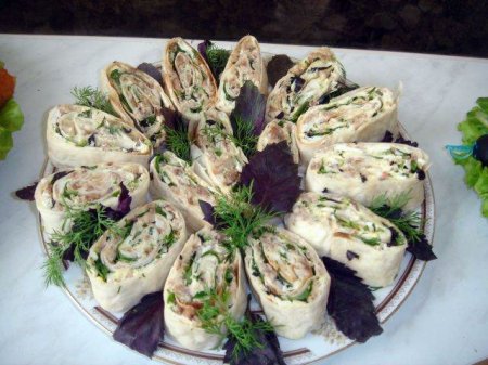 Как накрыть новогодний стол на 100 тысяч рублей