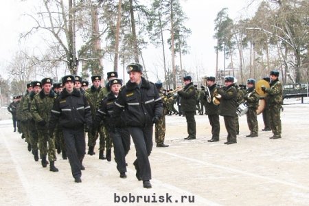 «Так что, аты-баты, мы теперь солдаты»