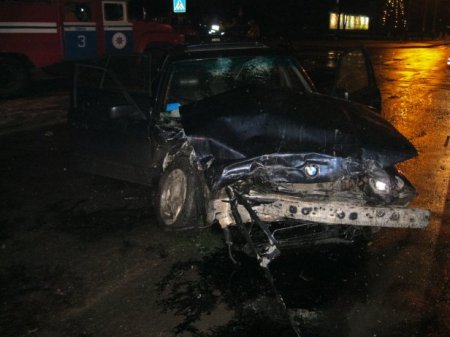 Утром 1 января в Пинске произошло ДТП с серьезными последствиями (фото)