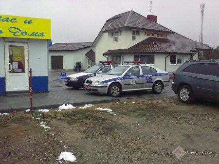 В Лиду "на Рождество" прибыло две машины ...