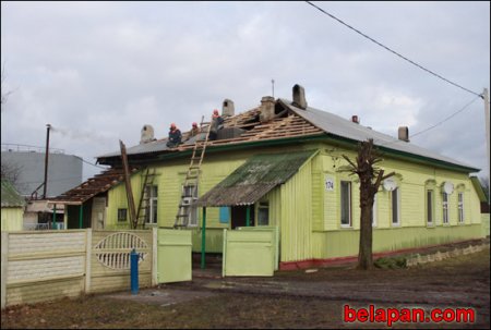 Бобруйск ждет Лукашенко. В городе красят заборы и фасады