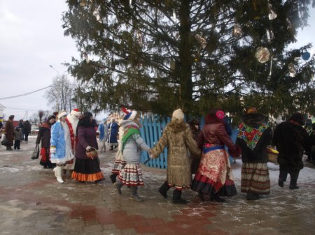 В Лиозно прошёл первый областной конкурс сюжетно-игровых и шоу-программ «Навагоднія дзівосы»