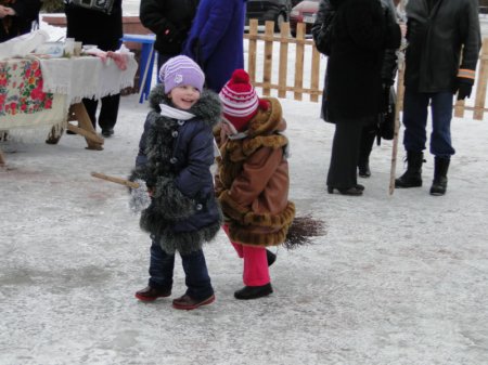 В Лиозно прошёл первый областной конкурс сюжетно-игровых и шоу-программ «Навагоднія дзівосы»