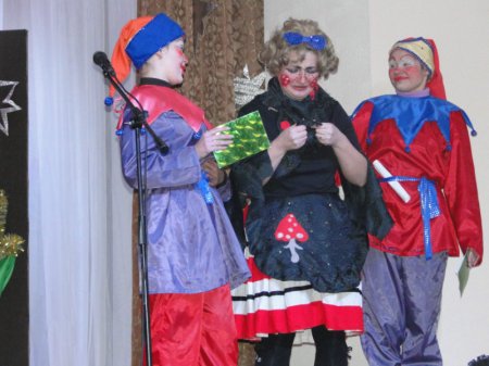 В Лиозно прошёл первый областной конкурс сюжетно-игровых и шоу-программ «Навагоднія дзівосы»
