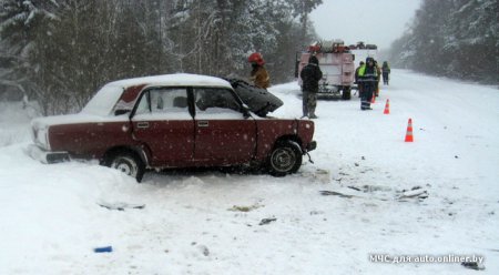 Toyota и ВАЗ столкнулись лоб в лоб (фото)