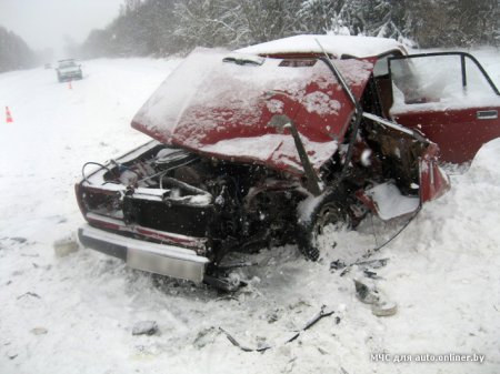 Toyota и ВАЗ столкнулись лоб в лоб (фото)