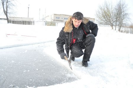 Им ледяная вода нипочем (ВИДЕО)