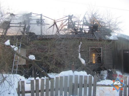 На пожаре спасены двое жителей Гомельщины (фото)