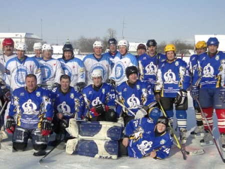 Команда «Динамо» г. п. Лиозно одержала победу в хоккейном турнире на кубок председателя райисполкома