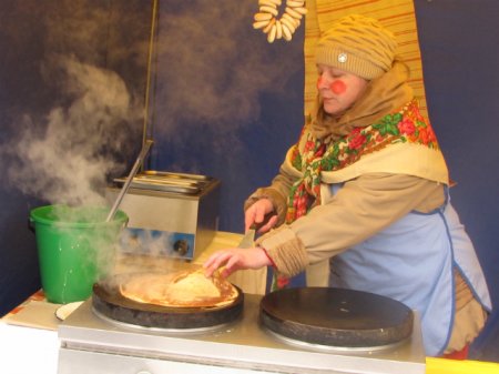 В Слониме проводили зиму