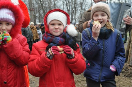 В Слониме проводили зиму