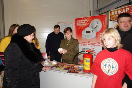 Посетителям супермаркета в Бобруйске напомнили о противопожарной безопасности